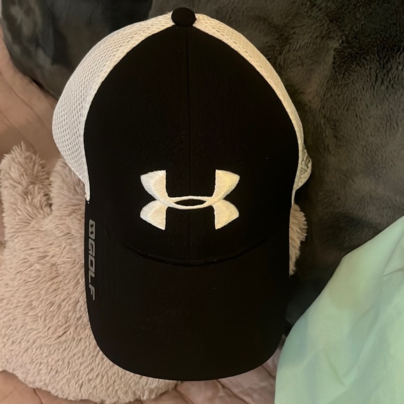 Under Armour, Accessories, In Euc Under Armour Golf Hat